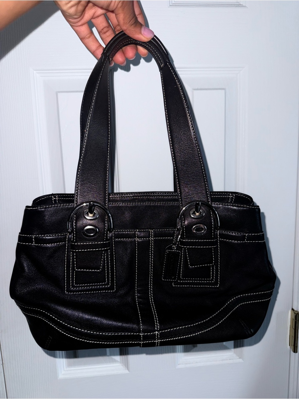 Vintage Black Women's Leather Tote Handbag - Classic Style